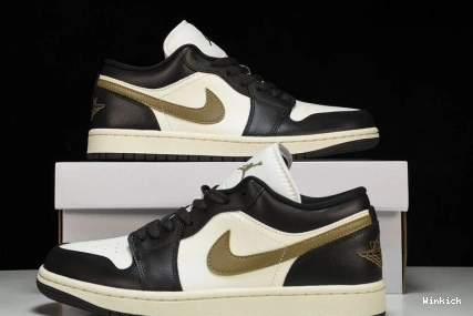 DC0774-200 1 Jordan  Low 0727